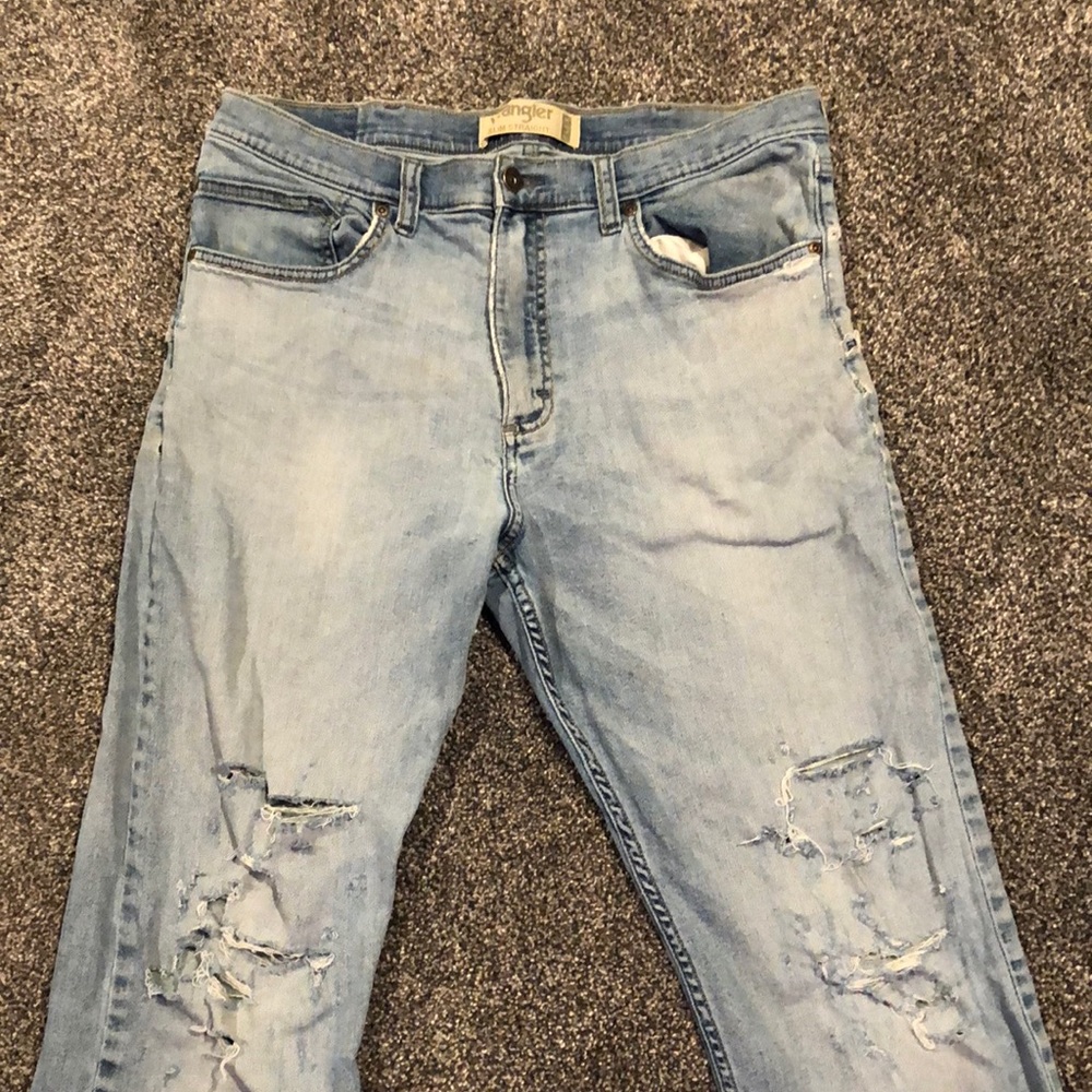 Mid-rise jeans